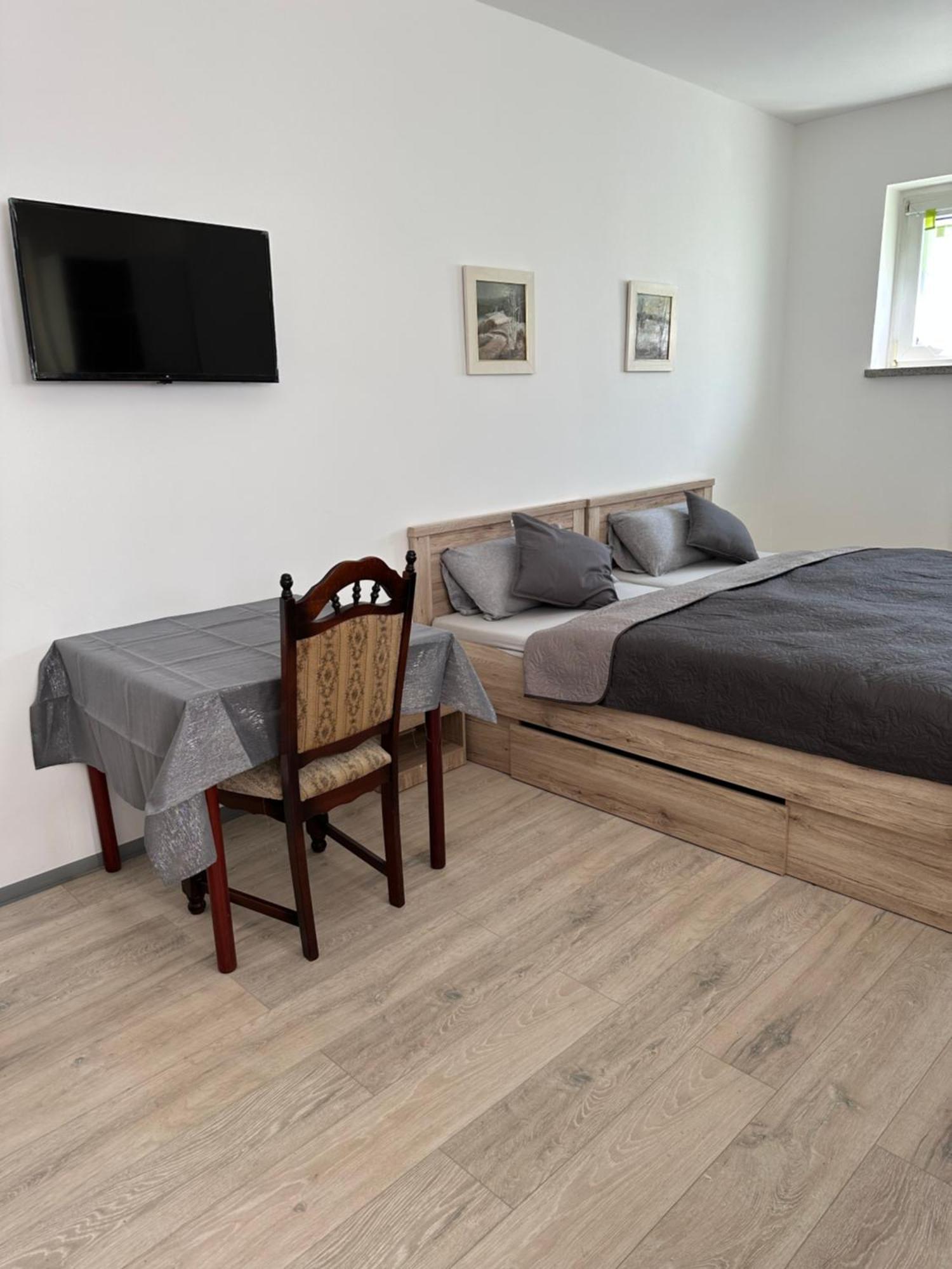 Ein Zimmer Wohnung Am Markt Oelsnitz  Zewnętrze zdjęcie
